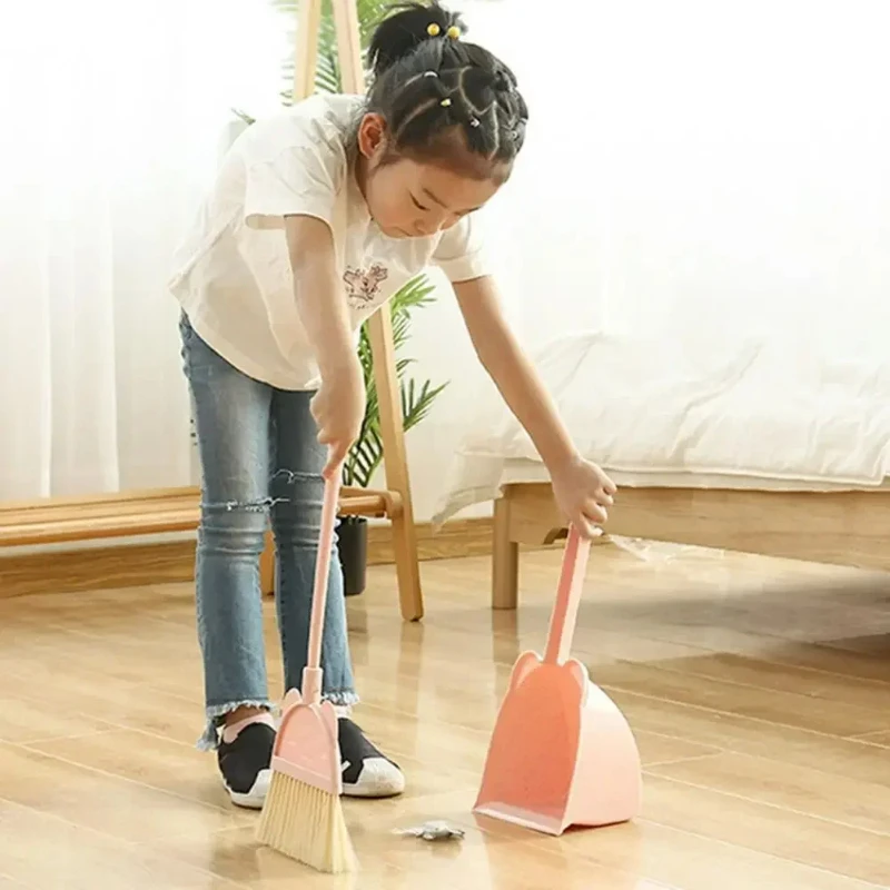 مكنسة ومكنسة غبار صغيرة للأطفا - مراجعة Kids Outdoor Broom وسعره