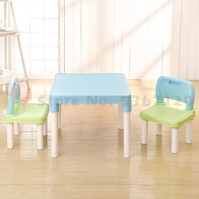 مجموعة طاولة وكرسي بلاستيكية ل - مراجعة Kids Outdoor Table And Chair Set وسعره