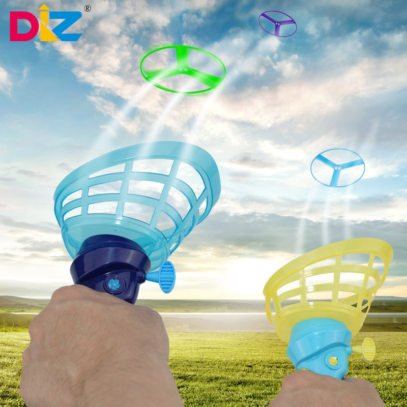الصحن الطائر القرص قاذفة الاطف - مراجعة Kids Outdoor Climbing Structure وسعره